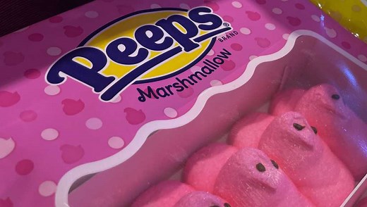 Mmm, that looks yummy! The colors we see make a difference in the food we eat