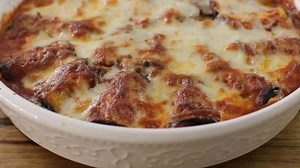 How to make cheesy eggplant roll-ups for winter dinner