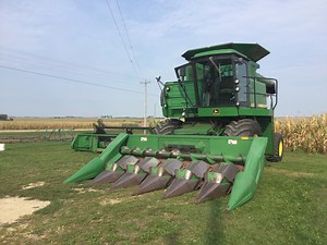 1987 John Deere 6620 Titan 2 Combine & Heads | Agriculture