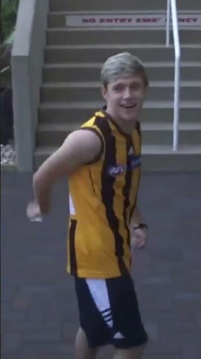 One Direction: The boys working out 😂 Subscribe for daily 1D videos! #onedirection