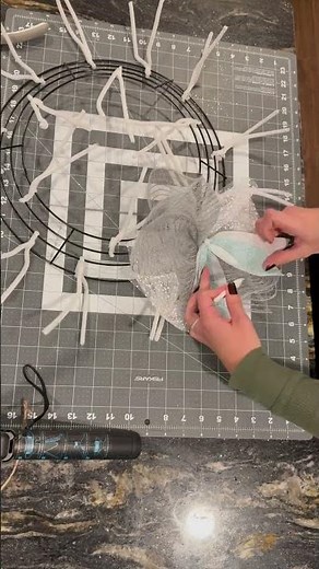 DIY Winter Wreath in 60 Seconds ❄️ #WinterDecor #WreathDIY #HomeDecor