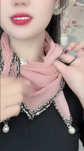 Wrap It Your Way: Unique and Simple Scarf Tying Techniques #fashion #scarf #scarfknot #beauty #ootd