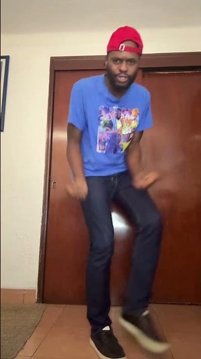 Dancing to Rick Astley Never gonna give you up. Love it! ♥️