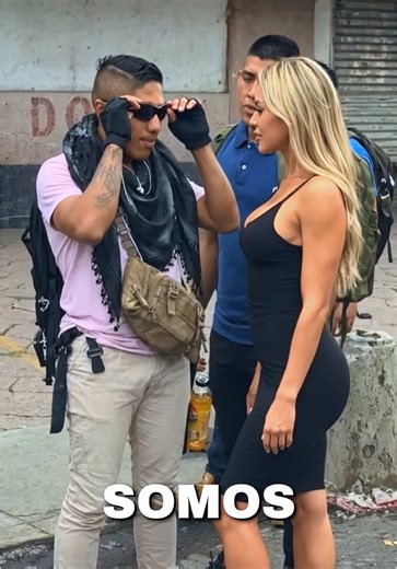 Cuando salgo franco y trato de pasar desapercibido y las chamaquitas luego me descubren!! 🙄🤣 #fyp #popular #paratiiiiiiiiiiiiiiiiiiiiiiiiiiiiiii #t