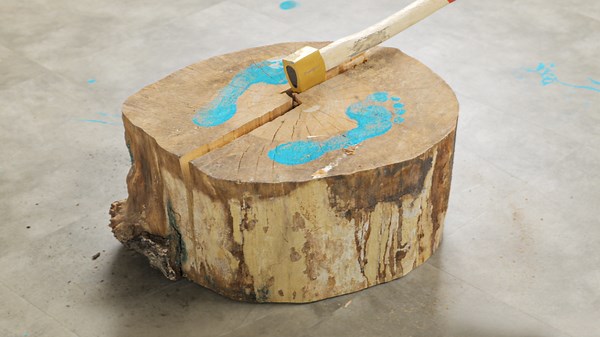 He just made cosplay geisha shoes from a block of wood!? From log to Geisha!
