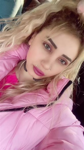 Aradıgınız Cansu kirpik taktırmaya gidiyor 🥰🥰❤️