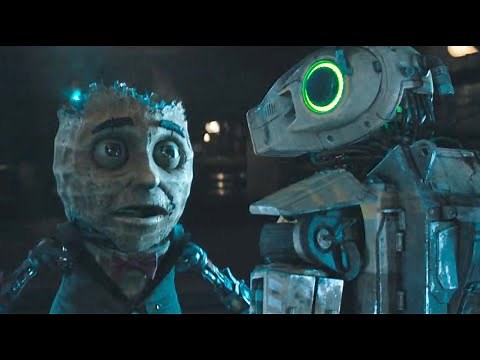 Junkyard Robots Fight Scene - Mr Peanut VS Marshall | The Electric State