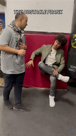 Funny videos #comedy #funny #prank#prankvideo #funnyvideo y