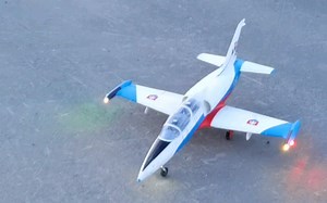 飞翼Freewing L39配FMS80铂金，傍晚最后一飞，连续倒古巴通场