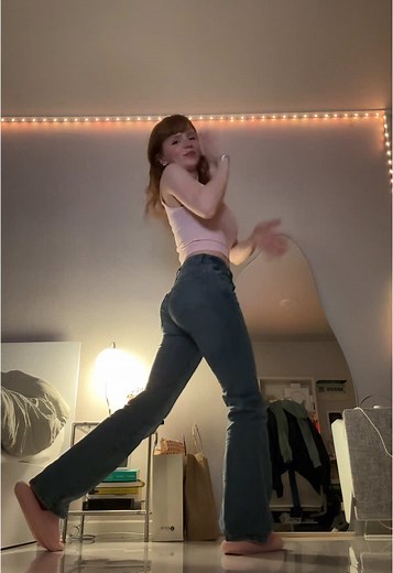 Shrek Dance Compilation: Iconic Scenes and Edits