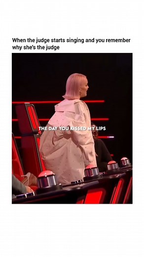 Anne-Marie performing “2002” on AGT wasn’t just nostalgia — it was a reminder that legends don’t retire… they inspire. 🌹 The tone, the warmth, the way she smiles mid-lyric — that’s not judging, that’s mastery. 💞 @annemarie 🎶 Song: 2002 — Anne-Marie (Live at AGT) 🔖 Hashtags: #AnneMarie #2002 #AGT #LivePerformance #JudgeAndPerformer #VocalQueen #PopSoul #NostalgicVibes #LyricosoulReels #StageGrace #RealTalent #ThrowbackEnergy #PureVoice #fyp #explore #lyrics #pop #fypシ #songlyrics #explorepage