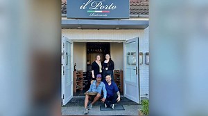 Neue Fotos: Abgetauchter DSDS-Star Mark Medlock besucht Pizzeria – und ein Rammstein-Konzert