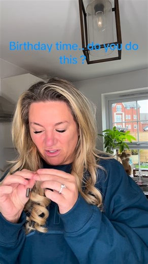 Emma Jayne Smith on Instagram: "Does everyone else look back over the years when it’s your child’s birthday. Start getting all sad about where the years have gone? Well I have no idea where the last 32 years have gone! From having no idea how to be a mum getting so much wrong as a very young single mum. To battling horrific mental health and working my ass off to feed and clothe her as her father seemed to believe he could produce a child and not contribute to her life.. (as do so many shitty da