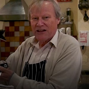 The actor has spent an incredible 28 years playing the ITV soap's much-loved cardigan-wearing café owner 📺 | Manchester Evening News