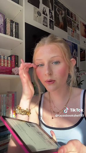 set up my kindle with me! | just me trying to figure out how to work a kindle #kindle #kindlepaperwhite #unbox #booktok