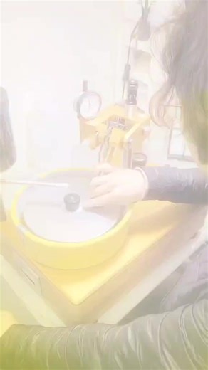 My lovely students testing their new machines. Not Facetron! But much Better ! Not for sale and only supply to my lovely students #Facetron #Faceting #寶石研磨教學 #寶石研磨工藝 #寶石切割培訓 #寶石 #今日熱點 | Charlie Chou