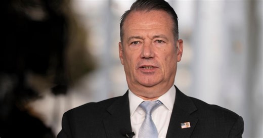 ICE agent rebuffed after attempting to enter Ecuadorian consulate in Minneapolis