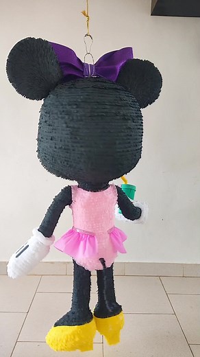 Minie mouse pool party