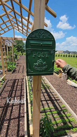 22K views · 233 reactions | Garden Ideas Let's Check Out ➡️Or you can use old mail box #gardenideas #gardeninspiration #gardentips #veggiegarden #GardenTools | Kabsat | Facebook