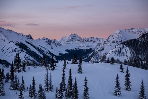 Snowmass Stats, Lift Hours & Important Dates | Snowmass Ski Area
