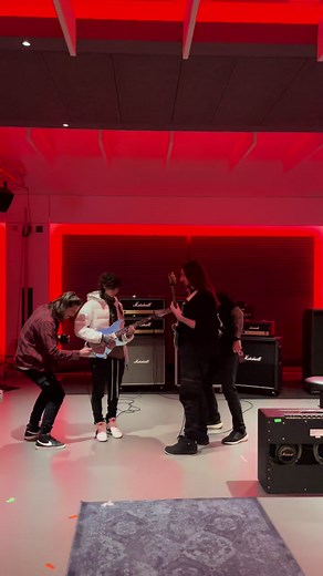 How many of you have tickets to see this live?