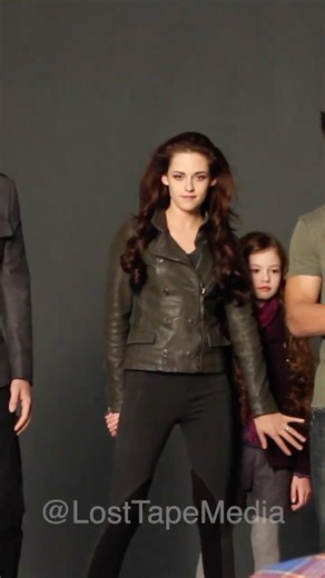 Vampire Bella…Like You’ve NEVER Seen Her: Rare BTS Footage