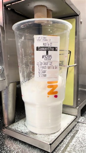 Samantha M order online 23 sugar 12 cream and 5 French vanilla but decaf When she arrived to pick up the coffee, she told me it was very light that I should make it again. I refused because she ordered 13 cups of cream, and that's why it was light .