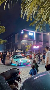 tempat nongki paling kalcer🤙🏻😜 📍CARS LAND - HAMPTON AVENUE GADING SERPONG #carmeet #newyear #fireworks | Carsthetic Media