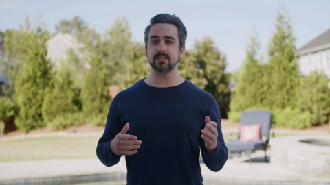 Riddy Pest Pro Kit, Effective Against 100+ Bugs, Includes Rechargeable Sprayer, Traps, Gloves & Tips Guide, Long-Lasting Barrier for Unwanted Pests Professional-Grade Treatment