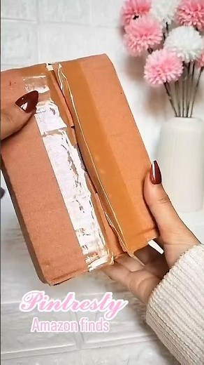 Where petals meet reflection. 🪞🌺