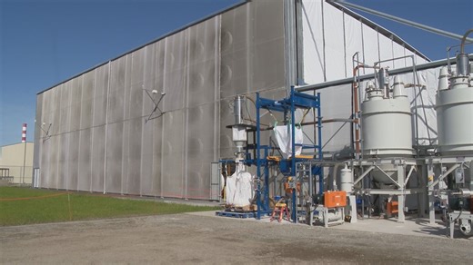 First-of-its-kind Tracy facility sucks carbon dioxide out of the air