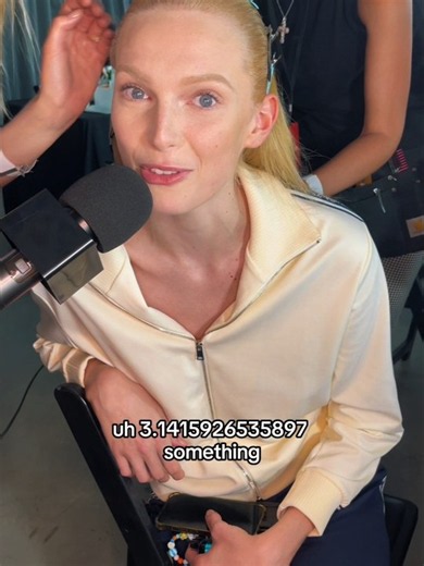 Alex Consani just proved that she is a mathematician in a supermodel's body. #supermodel #fashion