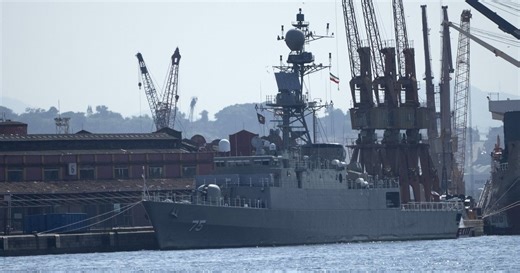 JAV povandeninis laivas torpedavo Irano karo laivą, dingo beveik 150 žmonių