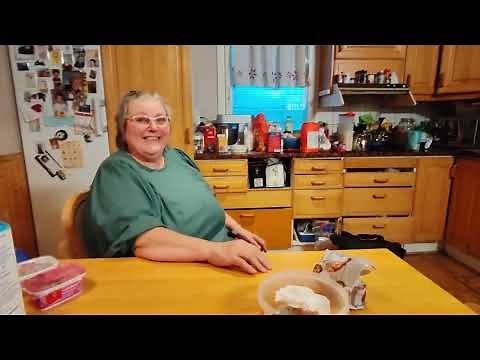 Kausi 5; Jakso 2: Mansikkalettiset sekä mansikka-vadelmakapaloiset - Tapahtuu mummolassa !