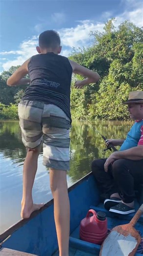 THE BEST IN THE WORLD #diver #freediving #deepdiving #diving #adventure #fun #river