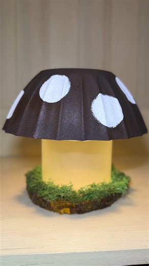 Fall Mushroom Lamp Dollar Tree DIY #falldiy #falldecor #dollartreediy #CraftyBeach | Crafty Beach