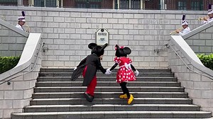 62K views · 7.2K reactions | Los Personajes Principales Hacen Su Entrada Como Solo Ellos Saben Hacer ❤️ | Disney World Packages -Orlando Florida | Facebook