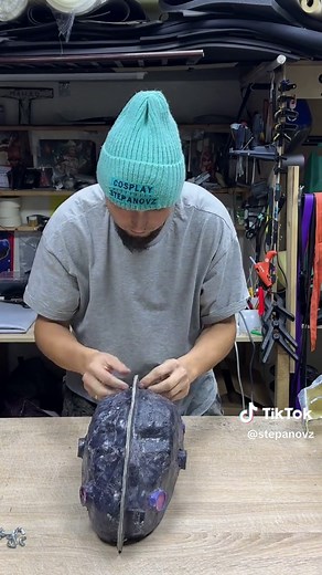 Deadpool Mask DIY: Create Your Own Cosplay Costume