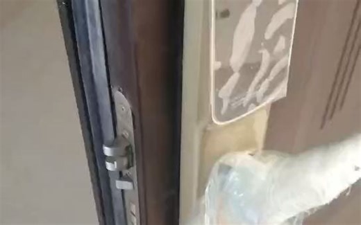 电子锁更改密码