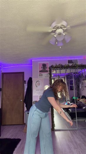 The slide was clean asf 🧼 #animation #robot #fembot #freestyledancer #fyp