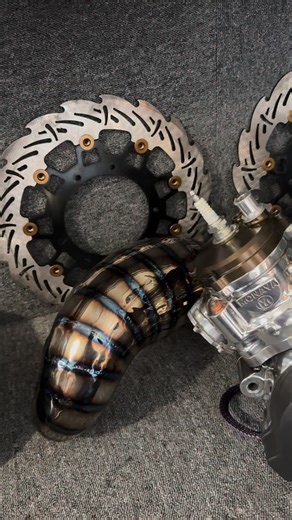 Tout part en préparation merci à @wrp_racing_ 🏆 @range2win @krm_pro_ride @monaya_racing_official | Luca Pedroni