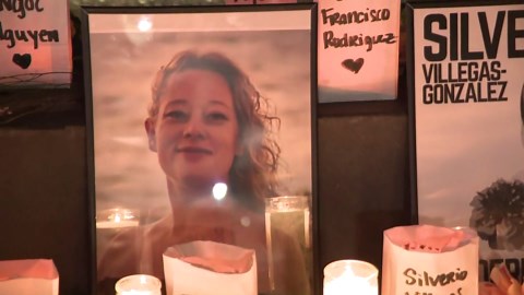 Seattle demonstrators hold vigil downtown for victims of federal shootings