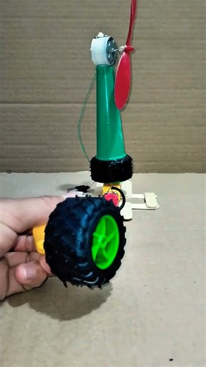 "DIY Oscillating Fan Made From Simple Gears! (Surprisingly Works!)" #handmade #experiment #gearbox
