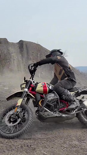 The hill didn't stand a chance. #R12GS yakkexp (IG) #MakeLifeARide #BMWMotorrad
