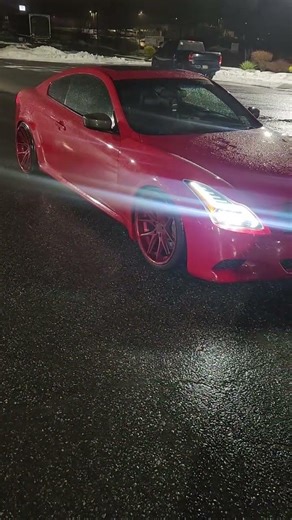 Red Robin Hood Infiniti G37 Coupe 🚘🚦