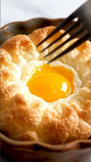 Cloud Eggs: How to Make the Viral Fluffy & Cheesy Breakfast | Simple Baked Eggs Recipe