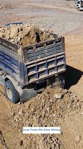 KUMATSU D31P Dozer With Dump Trucks 4013#shorts