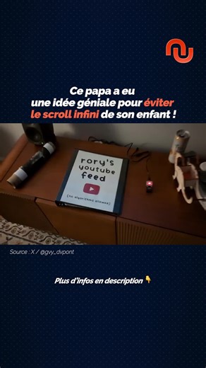Sur X, un papa a posté une vidéo de son idée ingénieuse pour éviter à son enfant de se faire happer par son feed YouTube. Il a créé un classeur qui regroupe quelques vidéos (adaptées à son enfant) toutes associées à un QR Code qui, grâce à un scanner relié à la télévision, renvoie vers la vidéo sur YouTube ! 🧠 Suivez 👉 @numerama pour anticiper l'avenir ! __ #numerama #youtube #dadsoftiktok #tech #smarttech