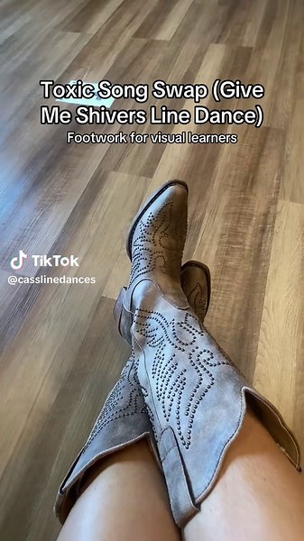 Diviértete con el line dance de 'Toxic' y tus Roper Boots