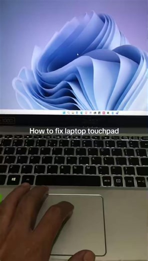 Tips to fix your laptop’s touchpad 💻🧑‍💻 #techsupport #computers #techlife #ITskills #creatorsearchinsights